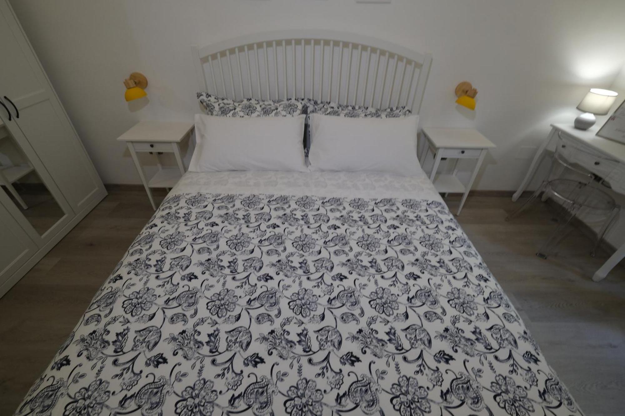 Il Poggiolo Fiorito Hotel Tarente Buitenkant foto