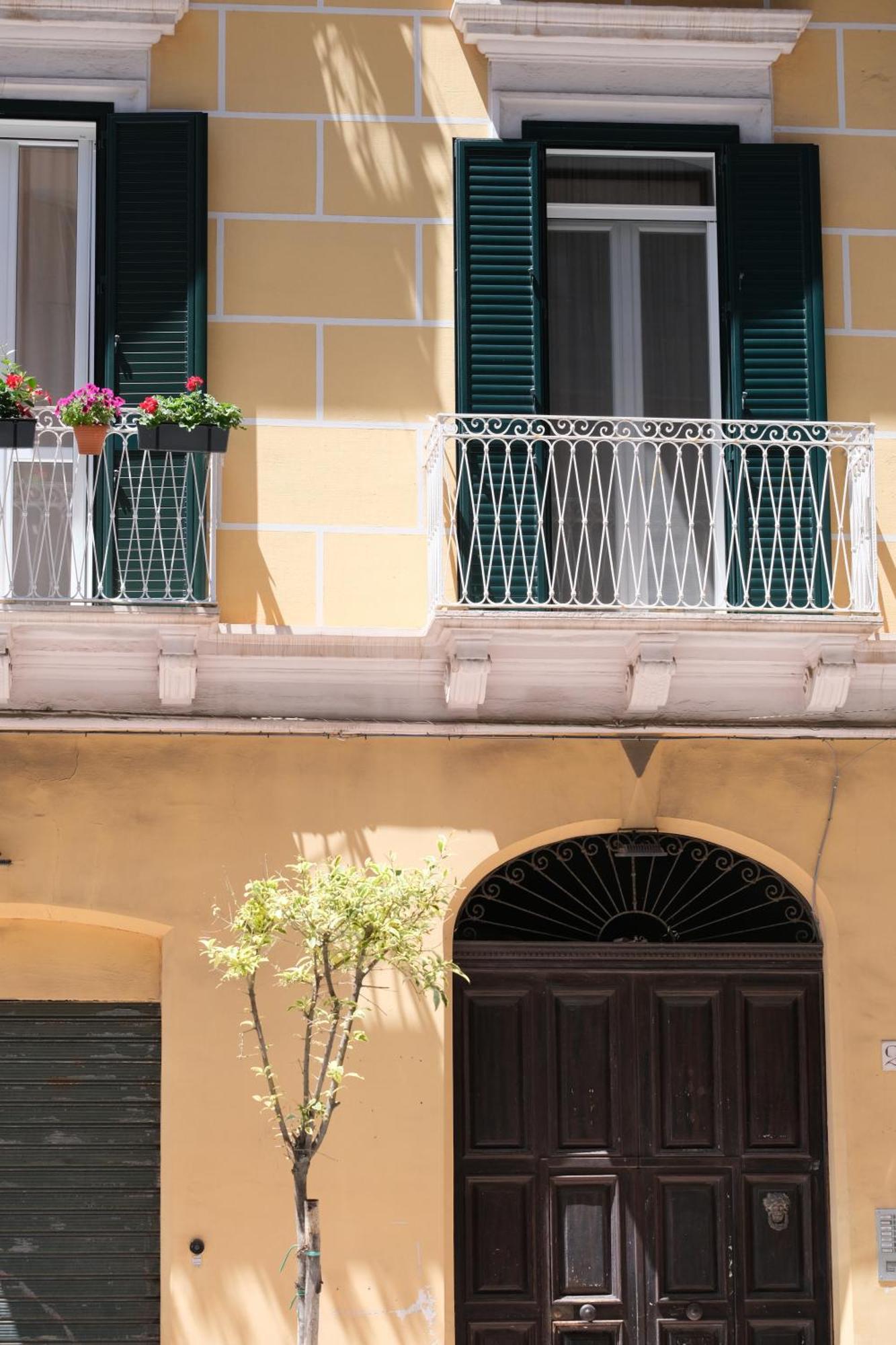 Il Poggiolo Fiorito Hotel Tarente Buitenkant foto
