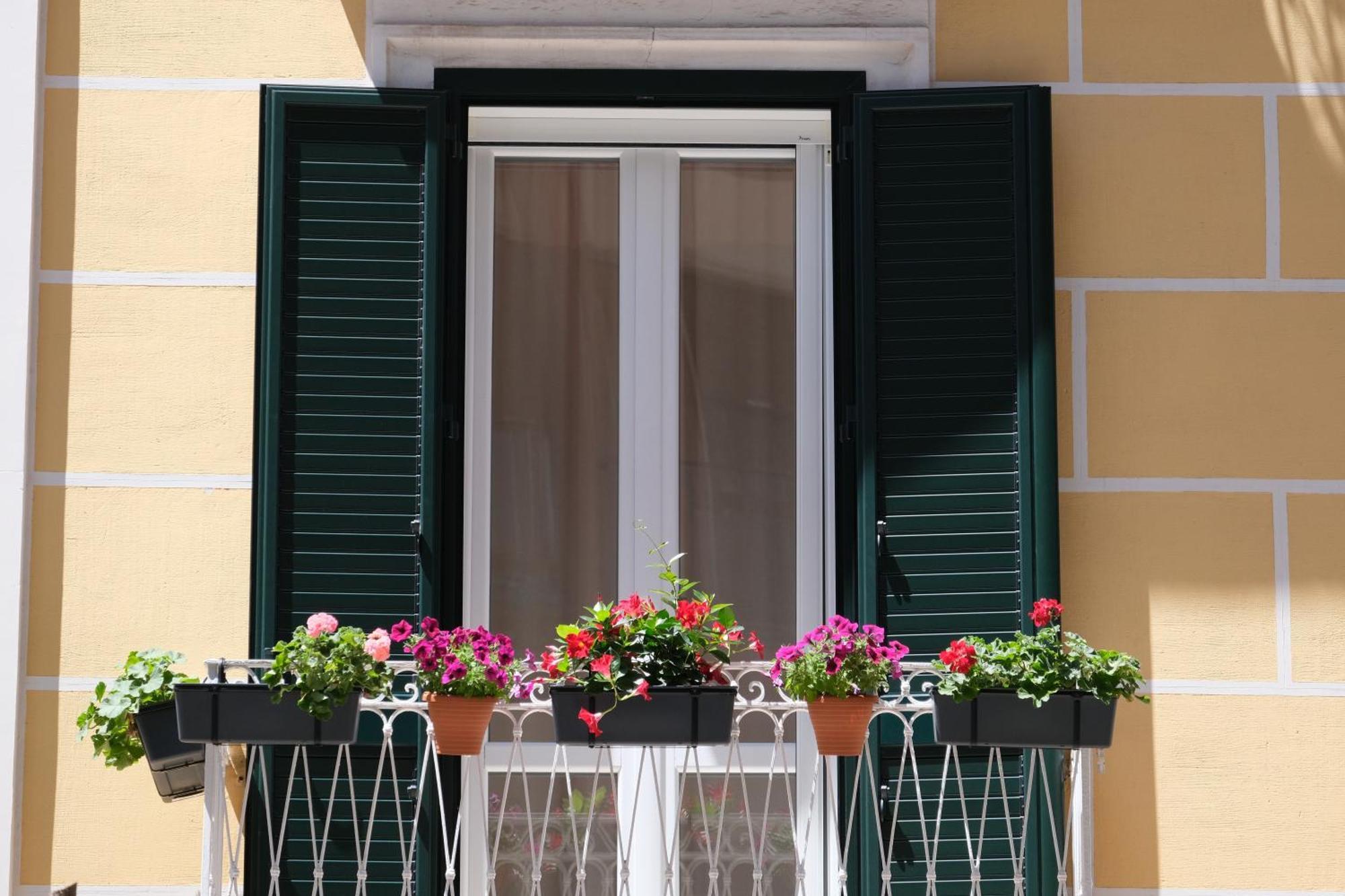 Il Poggiolo Fiorito Hotel Tarente Buitenkant foto