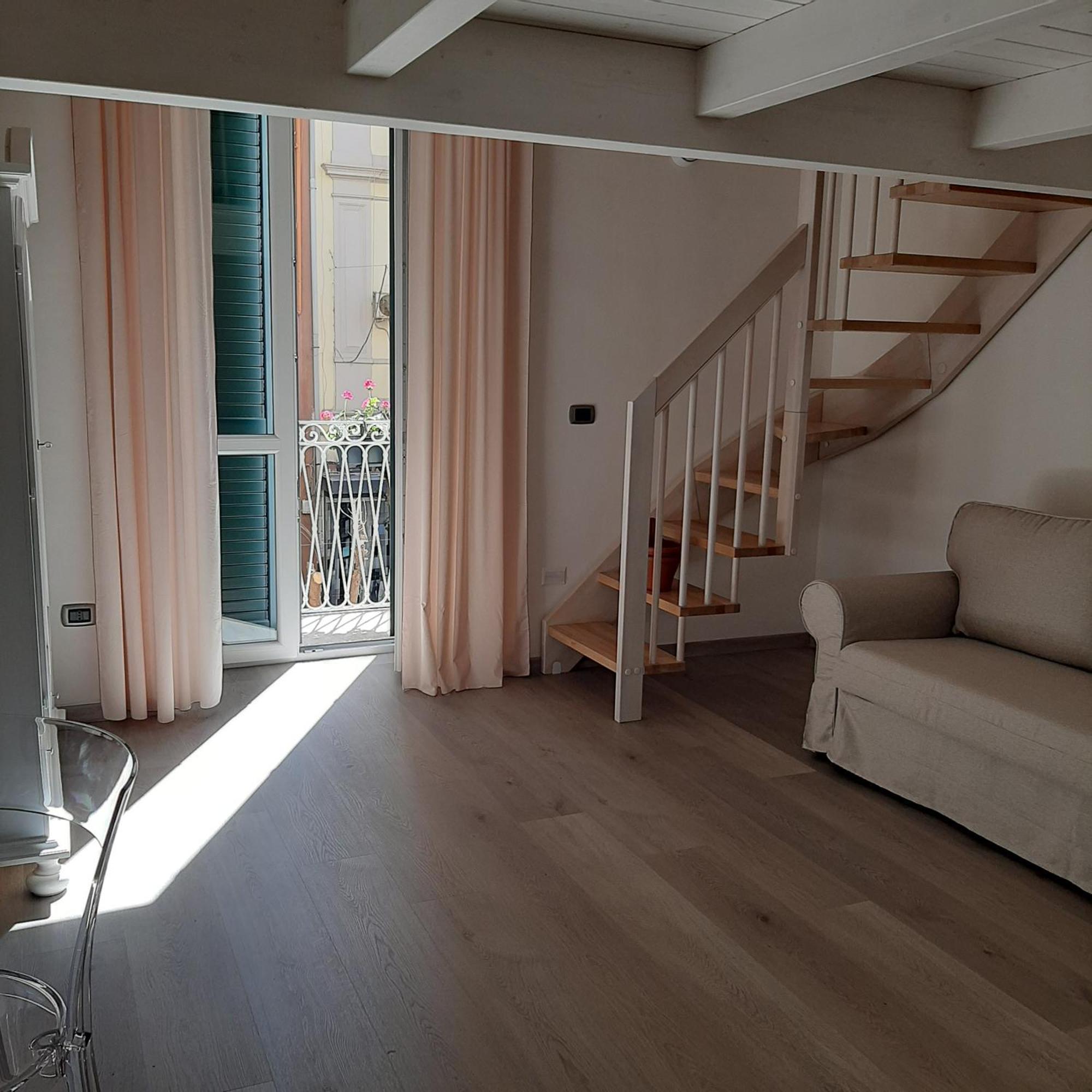 Il Poggiolo Fiorito Hotel Tarente Buitenkant foto